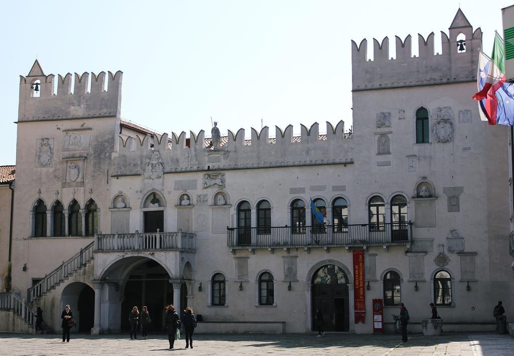 Loft And Palma Apartments Koper Exterior photo